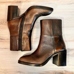 Frye Pia Chelsea Short Boot in Bronze Metallic